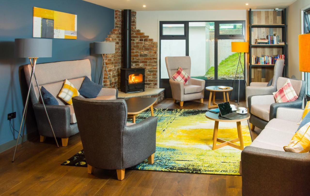 Ibis Plymouth Hotel Bagian luar foto