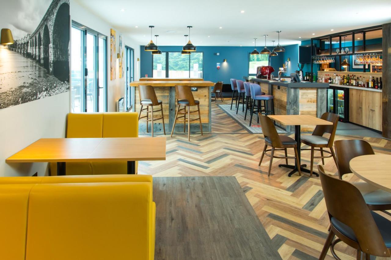 Ibis Plymouth Hotel Bagian luar foto