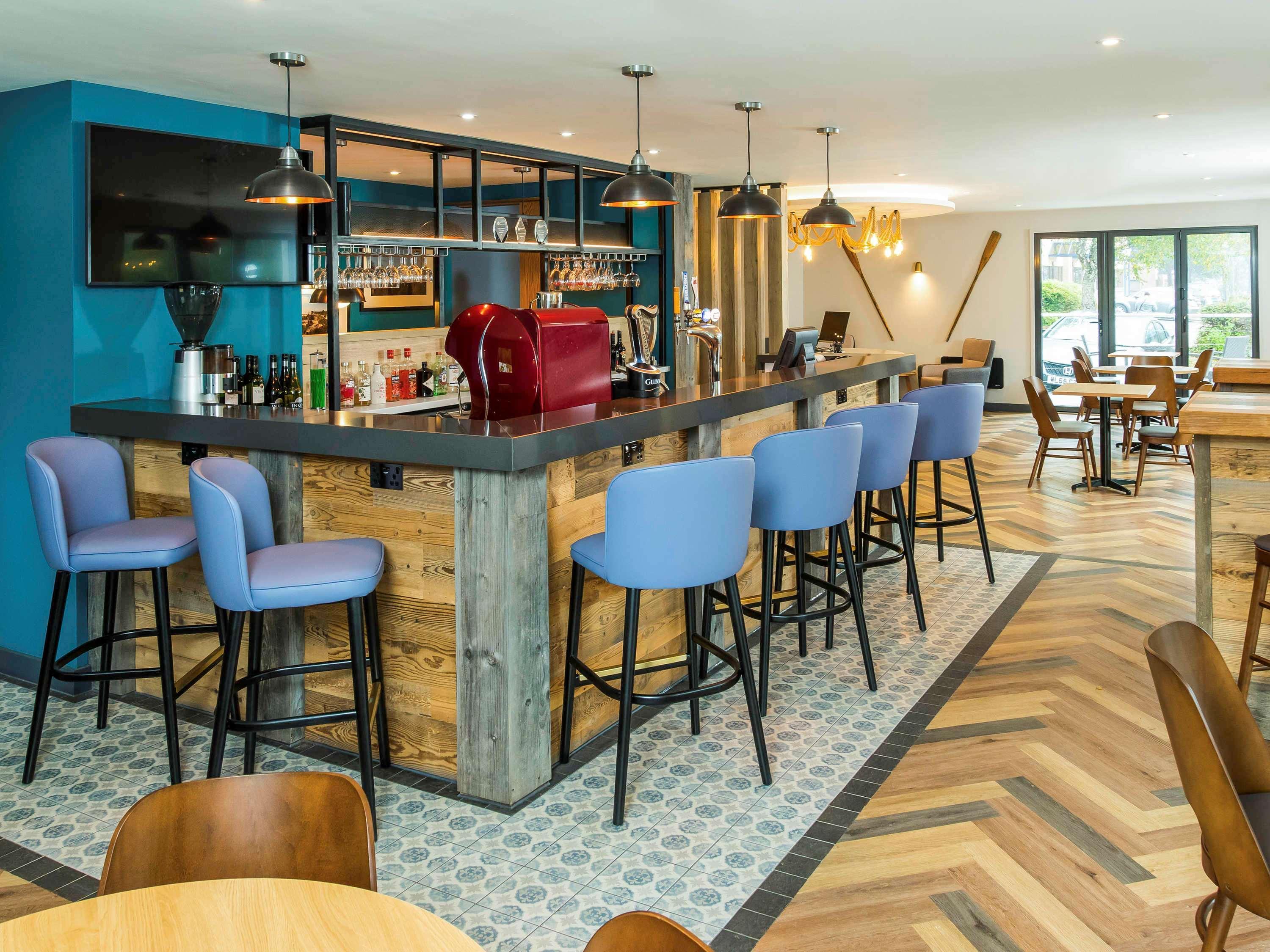 Ibis Plymouth Hotel Bagian luar foto