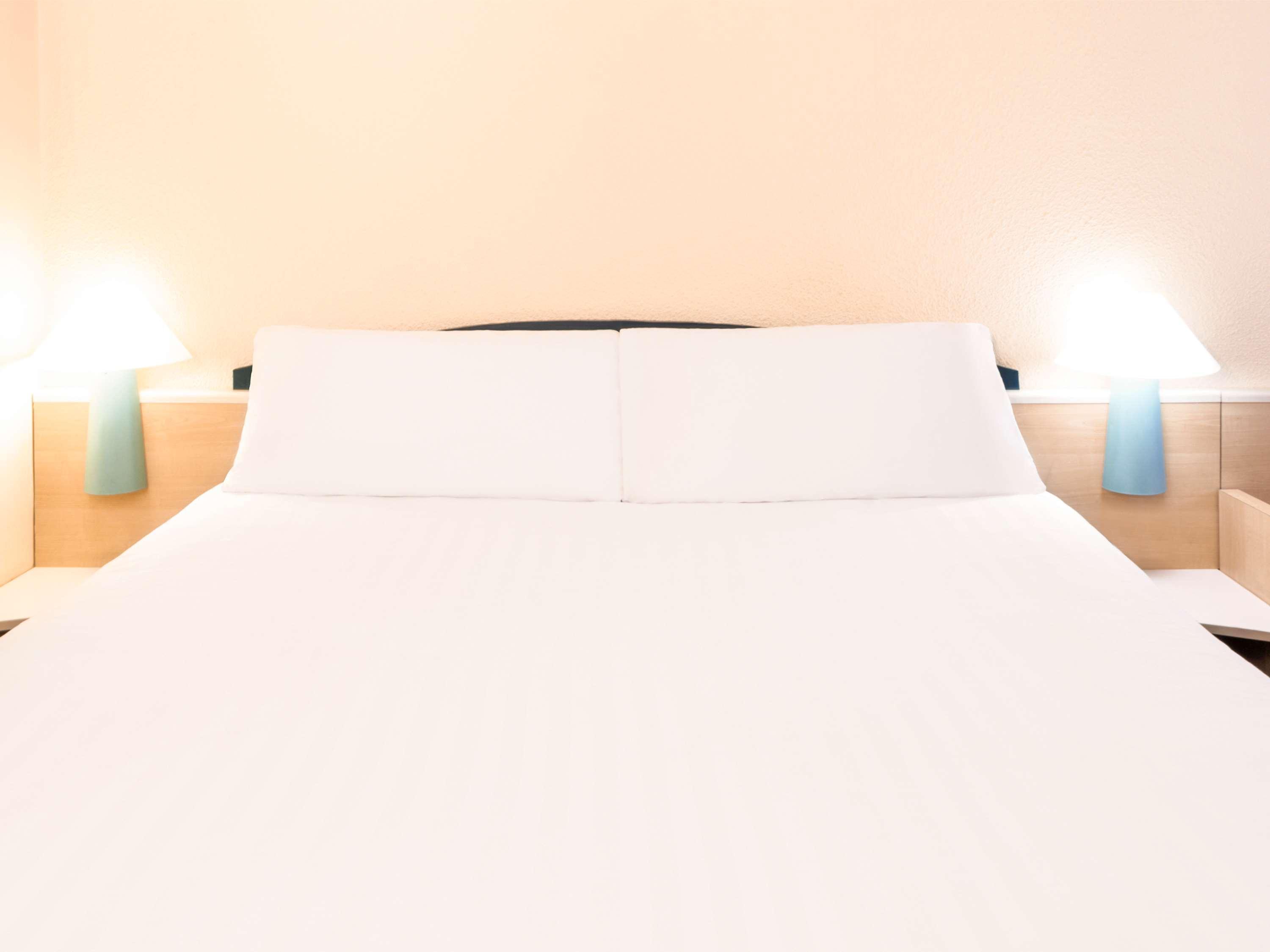 Ibis Plymouth Hotel Bagian luar foto