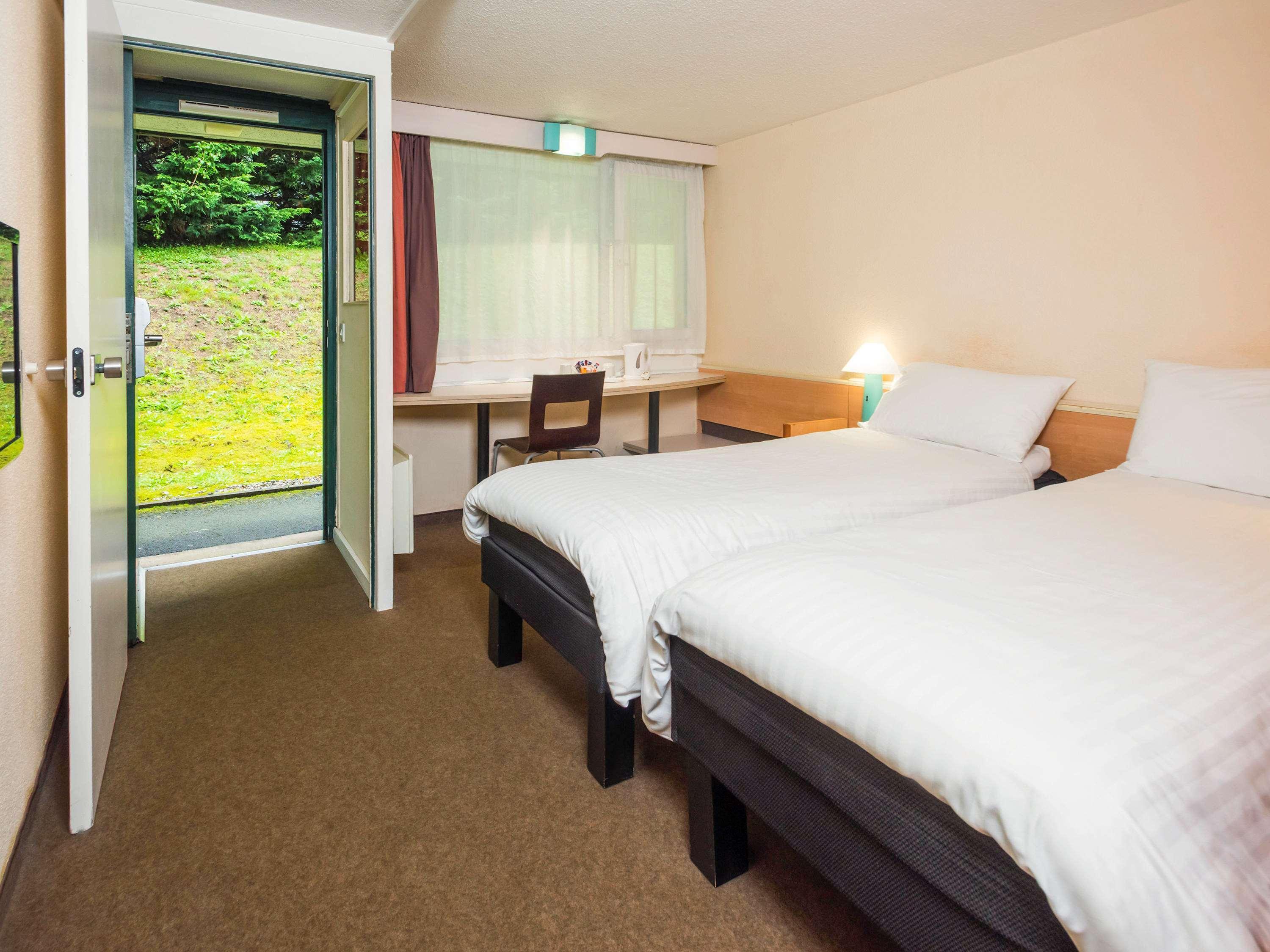 Ibis Plymouth Hotel Bagian luar foto